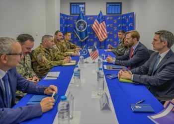 Barduani e informon Hanrahan-in me situatën e sigurisë në Kosovë
