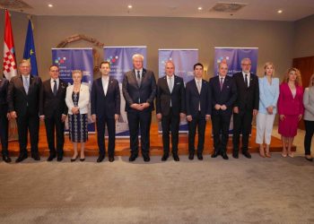 Kryediplomatët miratojnë deklaratën, riafirmohet mbështetja për Ukrainën
