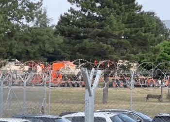 Kontingjenti i dytë i autoblindave amerikanë mbërrin në kazermën e FSK-së