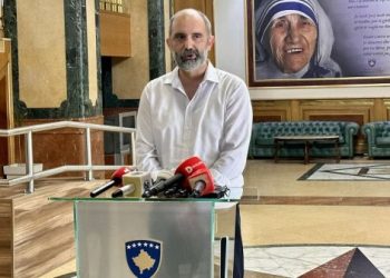 Abrashi: Grupi jonë parlamentar i vetmi grup politik konstruktiv