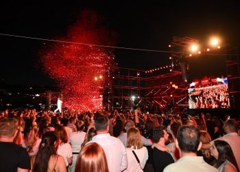 Çeku: Rexhepagiqi artist i rrallë, koncerti i mbrëmshëm fantastik