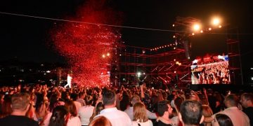 Çeku: Rexhepagiqi artist i rrallë, koncerti i mbrëmshëm fantastik