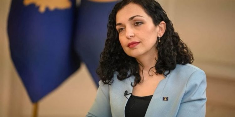 Presidentja Osmani mban konferencë për media