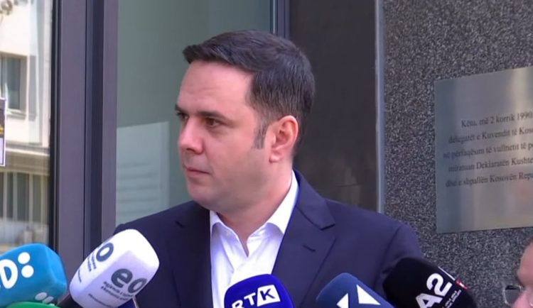 Abdixhiku për Kurtin: Meqë s’po don me formu shumicën, t’i merret e drejta