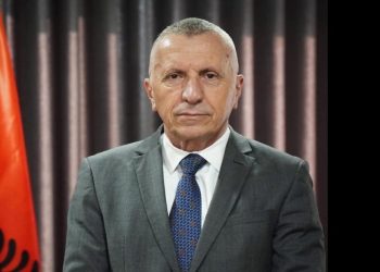 Costa i përgjigjet Kamberit: KE i njoftuar për pasivizimin e adresave