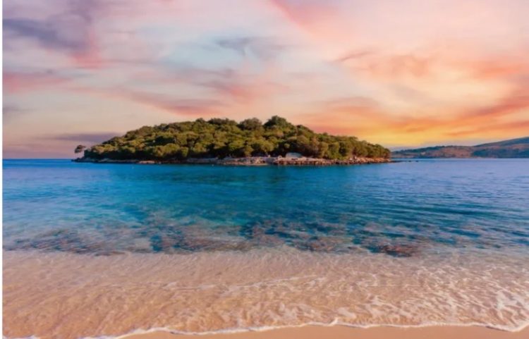 `National Geographic`: Zbuloni thesaret bregdetare të Rivierës Shqiptare