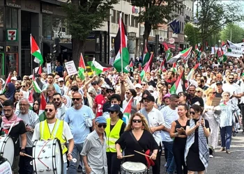 Suedezët protestojnë kundër heshtjes së shtetit mbi gjenocidin izraelit në Gaza