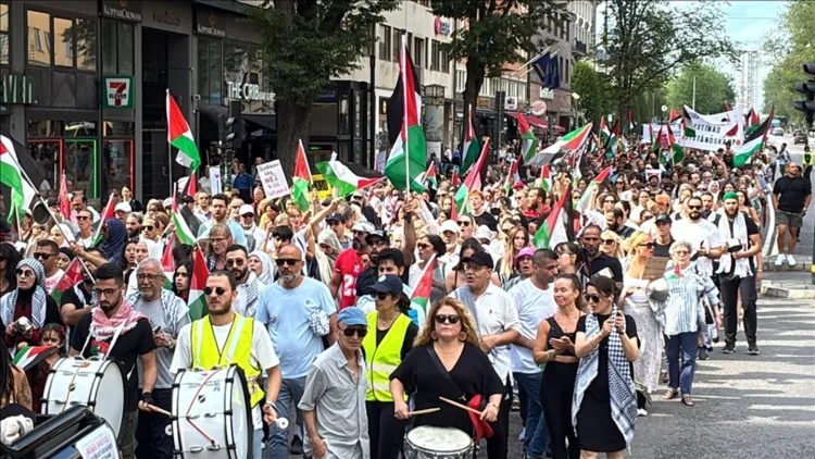 Suedezët protestojnë kundër heshtjes së shtetit mbi gjenocidin izraelit në Gaza