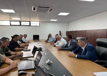 Sveçla falënderon zjarrfikësit, u bën thirrje qytetarëve për kujdes