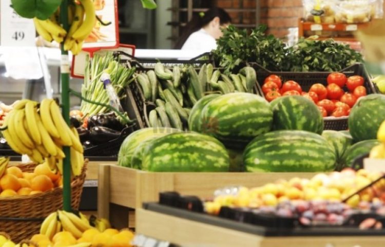 Vijnë bashkatdhetarët, rriten çmimet e konsumit dhe qiratë