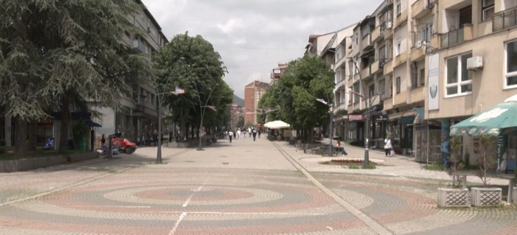 Qeveria:809 qytetarë të punësuar në katër komunat veriore përmes masës “Qeveria për Familjet”