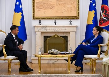 Konsultimet me partitë politike, presidentja Osmani takohet me Veton Berishën