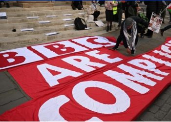 Producenti i filmit për Gazën akuzon BBC-në për përpjekje për të heshtur pas tërheqjes së dokumentarit