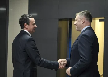 Kurti priti në takim ministrin e Irlandës për Çështje Evropiane dhe Mbrojtje, Thomas Byrne
