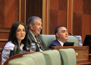 Seanca e radhës, të hënën në ora 11:00