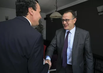 Kurti pret në takim ambasadorin e Turqisë, diskutojnë zhvillimet e fundit në vend