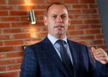 Lladrovcit i vjen një “ofertë” nga një parti politike?