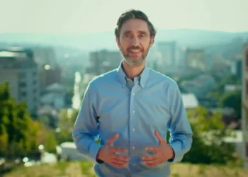 Urani i PDK-së zyrtarizon kandidaturën për kryetar të Prishtinës – “Po më pyesin se pse po kandidoj prapë”