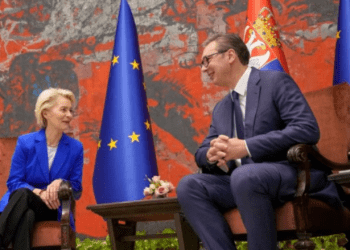 KE demanton “takimin e gjatë” të Vuçiqit me Von der Layen: U takuan rastësisht
