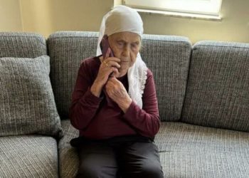 “Për pesë vite, urimin nga Haga e mori vetëm përmes telefonit”, nëna e Hashim Thaçit feston 88-vjetorin