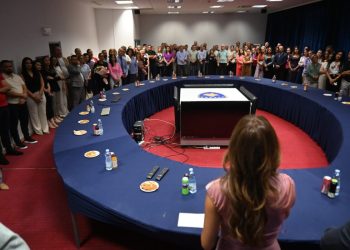 Haxhiu takim lamtumirës në ministri pas zgjedhjes si nënkryetare e Kuvendit