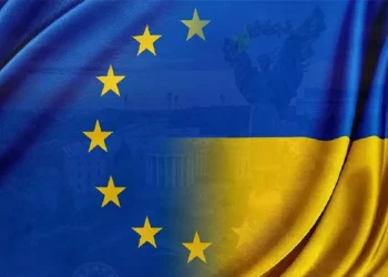 Bloomberg: Dhjetëra vende janë gati të dërgojnë trupa në Ukrainë