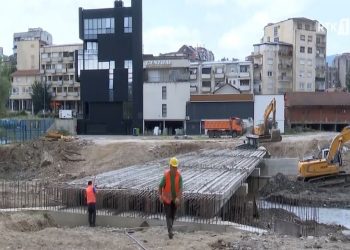 Njëra nga dy urat mbi Ibër po merr formë