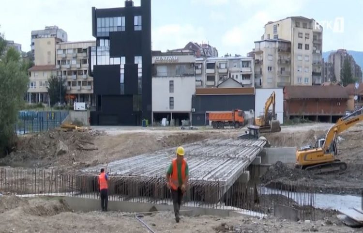 Njëra nga dy urat mbi Ibër po merr formë