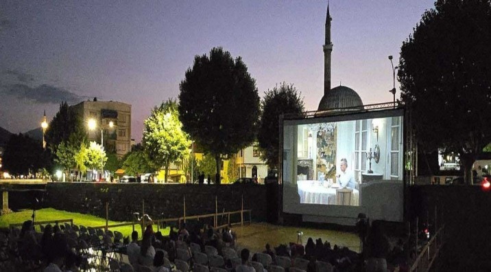 Festivali i 24-t “DokuFest” në Kosovë vazhdon me entuziazëm