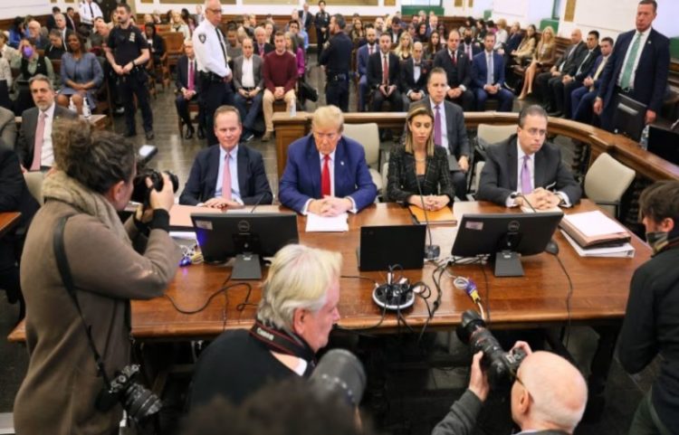 Gjykata e Apelit rrëzon gjobën prej 500 milionë dollarësh të Trump