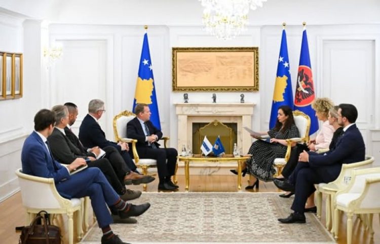 Osmani takon Kamp: Të drejtat e njeriut dhe gjithëpërfshirja prioritet