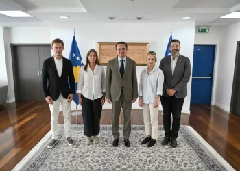 Kurti pret delegacionin e Konferencës ImpactCEE nga Polonia