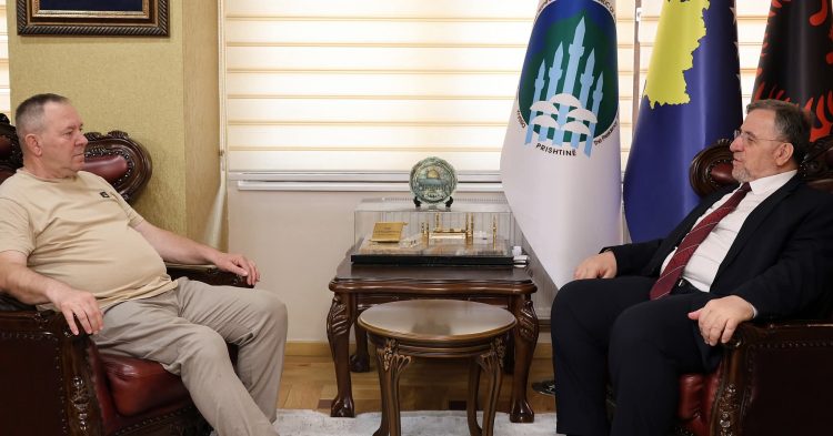 Myftiu Tërnava bën thirrje për pjesëmarrje masive në protestën e 7 gushtit për ish-krerët e UÇK-së në Hagë