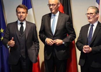 Starmer, Merz dhe Macron bisedime urgjente për Ukrainën/ Kancelari gjerman fton Trump t’i bashkohet para takimit me Putin