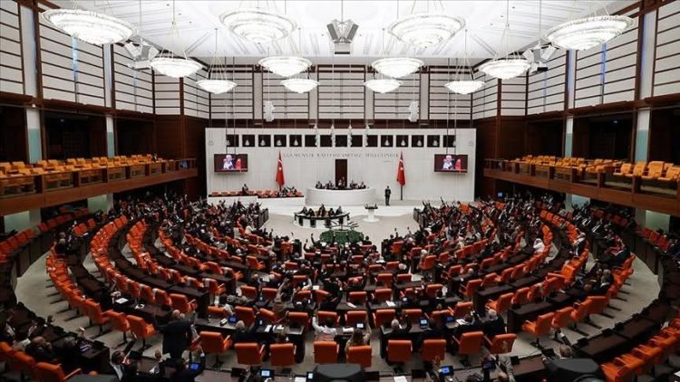 Parlamenti i Turqisë miraton mocionin që dënon gj*enocidin e Iz*raelit në Ga*za