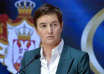 Deklarimet e neveritshme dhe plotë urrejtje etnike e fetare të Vuçiçit në variantin femër