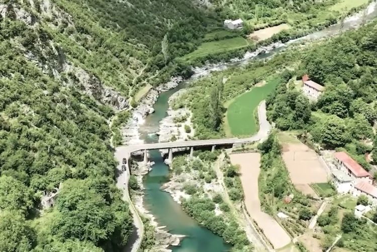 “Lidh Shkodrën me Gjakovën”, Rama ndan pamje nga punimet në Rrugën e Dukagjinit (VIDEO)