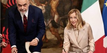 Gjykata e BE-së goditi paktin Rama-Meloni, reagon ashpër qeveria italiane