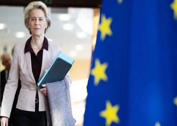 BE, shteteve anëtare: Zbatoni Aktin e Lirisë së Medias