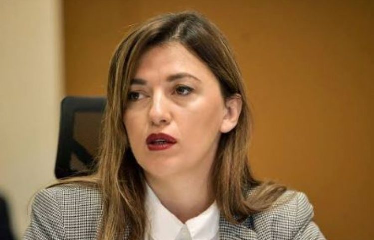 Albulena Haxhiu demanton propagandën serbe për rastin e Igor Popoviqit