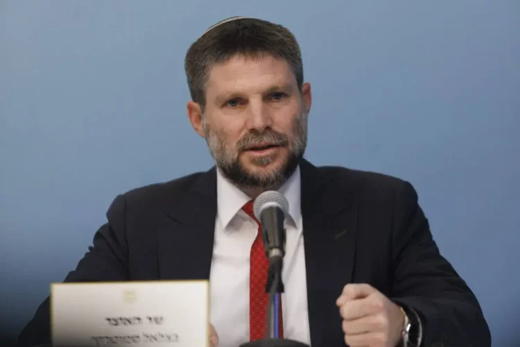 Ministri izraelit kërcënon rrëzimin e qeverisë për planet e luftës në Gaza