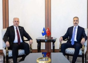 Damka takohet në Ankara me ministrin e Mbrojtjes dhe kryediplomatin turk