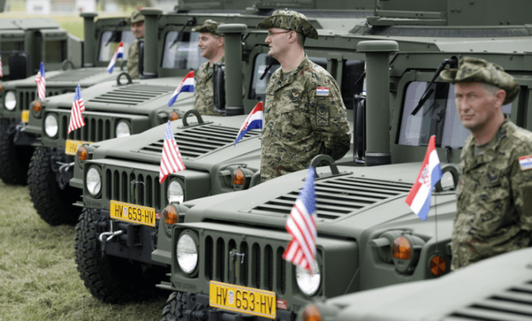 Kroacia, Shqipëria dhe Kosova planifikojnë blerje të përbashkët të armëve amerikane