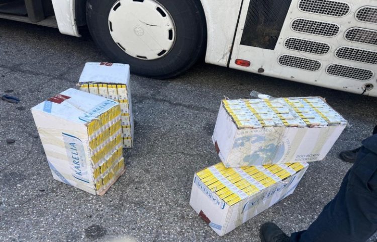 Dogana konfiskon 80,000 copë cigare të kontrabanduara në Mitrovicë