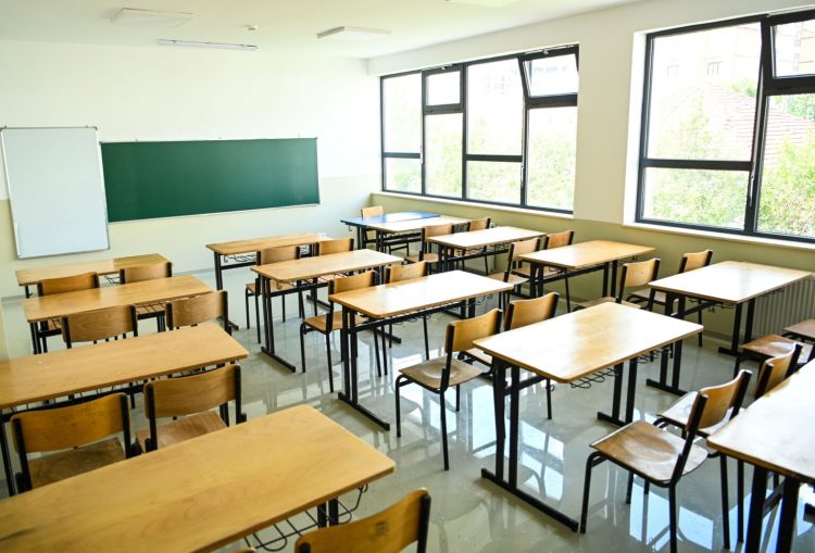 Kriza demografike mbyll mbi 350 shkolla në Shqipëri, Kosovë dhe Maqedoninë e Veriut