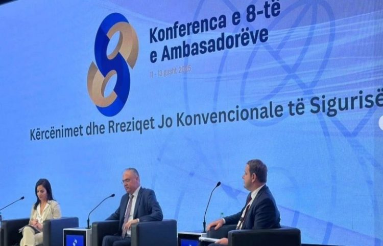 Fetoshi: Propaganda serbo-ruse paraqet rrezik të lartë për Kosovën