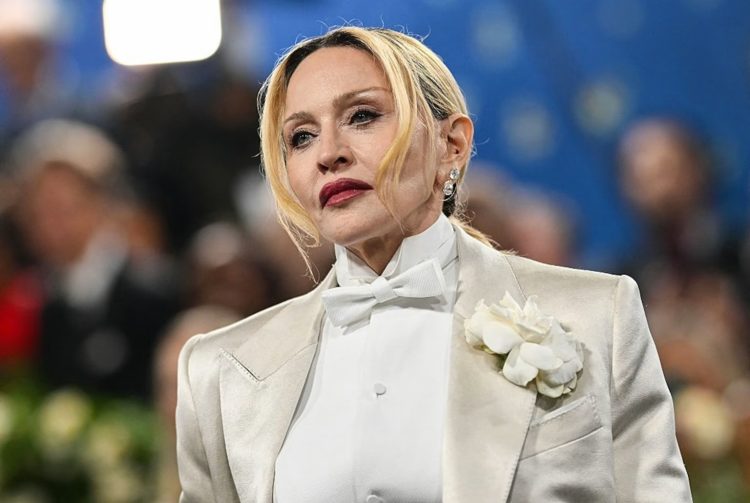 “Nuk ka më kohë”, Madonna i kërkon Papës të shkojë në Gaza
