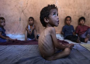 Amnesty akuzon Izraelin se qëllimshëm po shkakton uri në Gazë