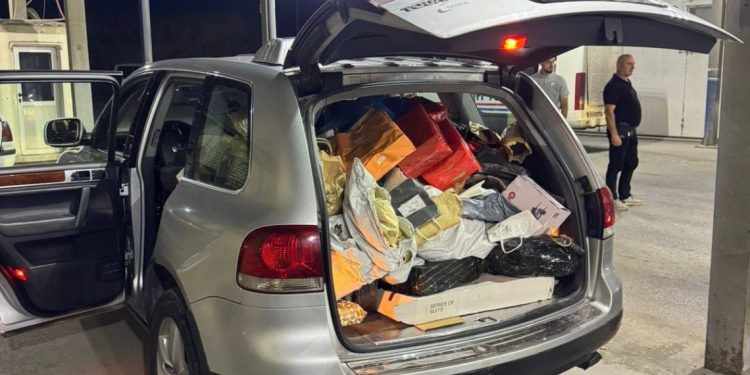 Policia parandalon kontrabandim të mallrave nga Serbia dhe Maqedonia Veriore