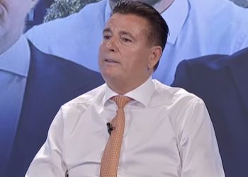 Bahtiri i bindur: Faton Peci do ta fitojë Mitrovicën e Jugut pa balotazh